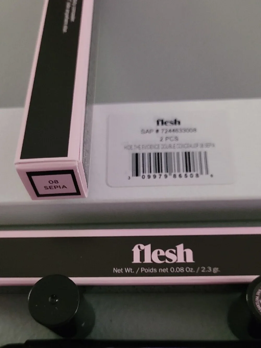 Flesh Hide The Evidence Double-Ended Concealer — 08 Sepia